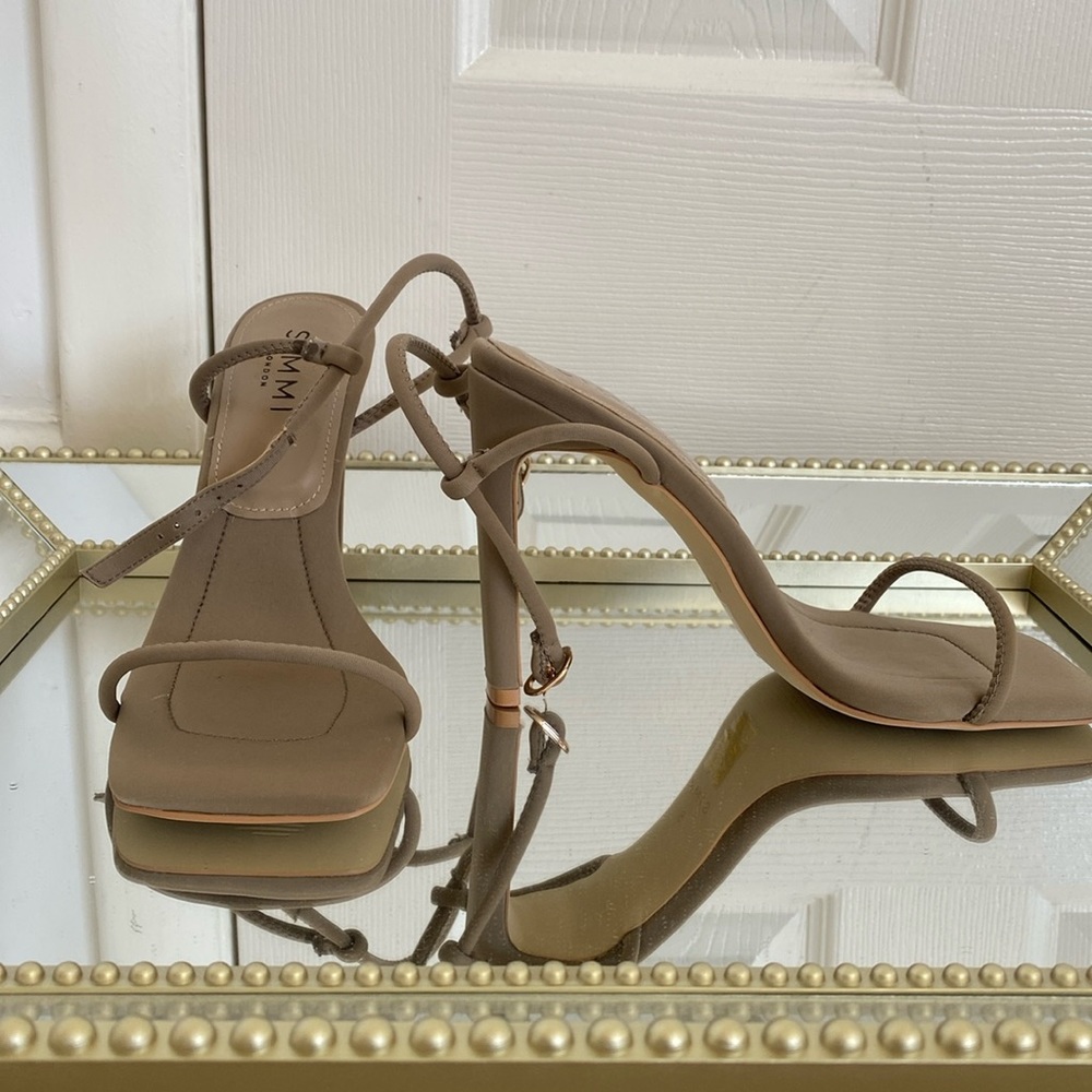 SIMMI high heel sandal